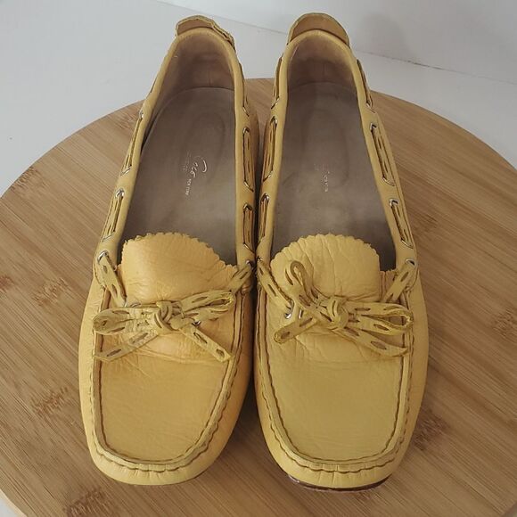 Kenneth Cole Model Behavior Women's Yellow Leather Driving Moccasin Size 7.5 - Picture 1 of 13